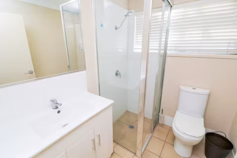 3b-moy-st-kelvin-grove-brisbane-BATHROOM