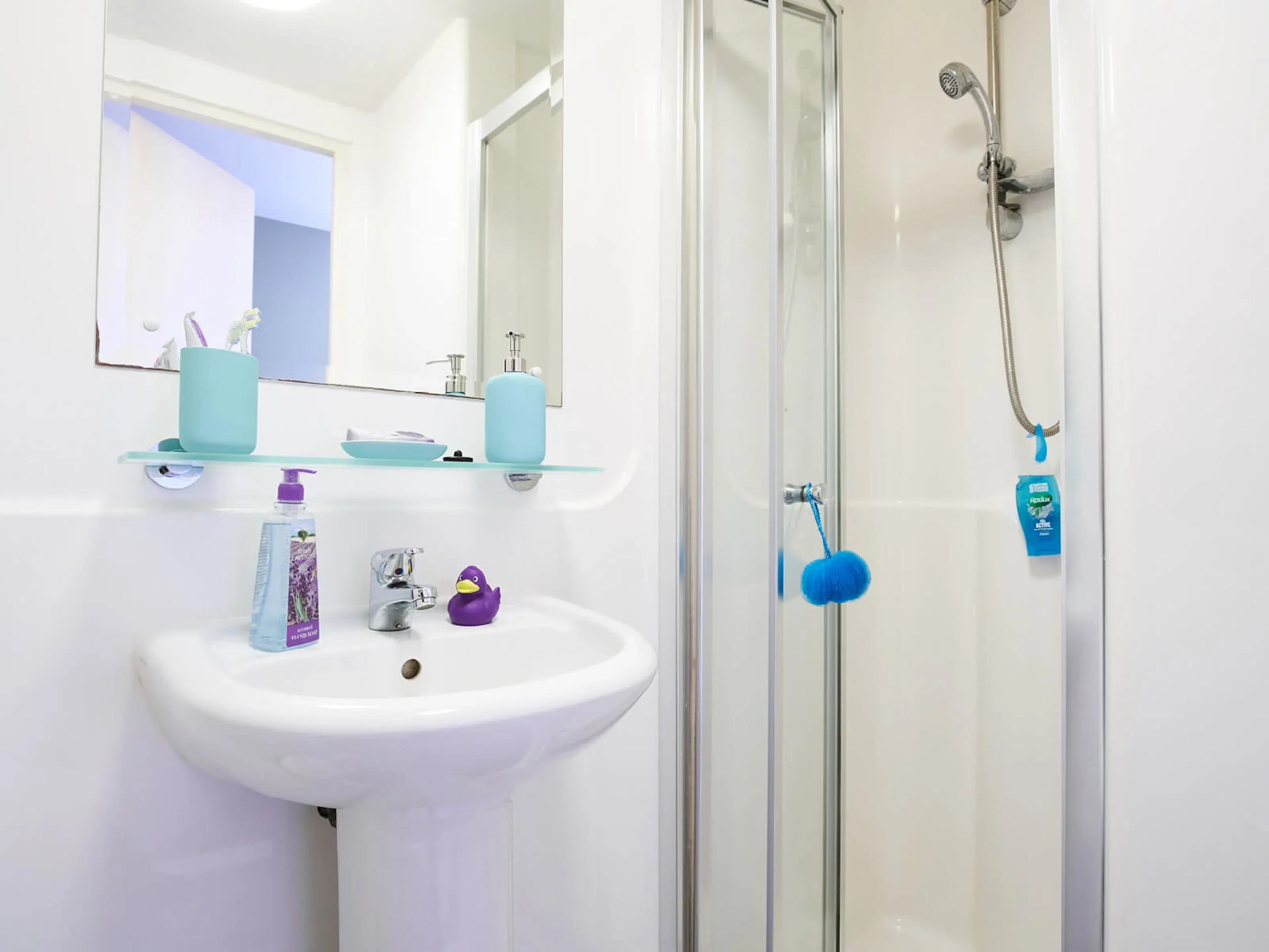 BATHROOM BATHROOM 2