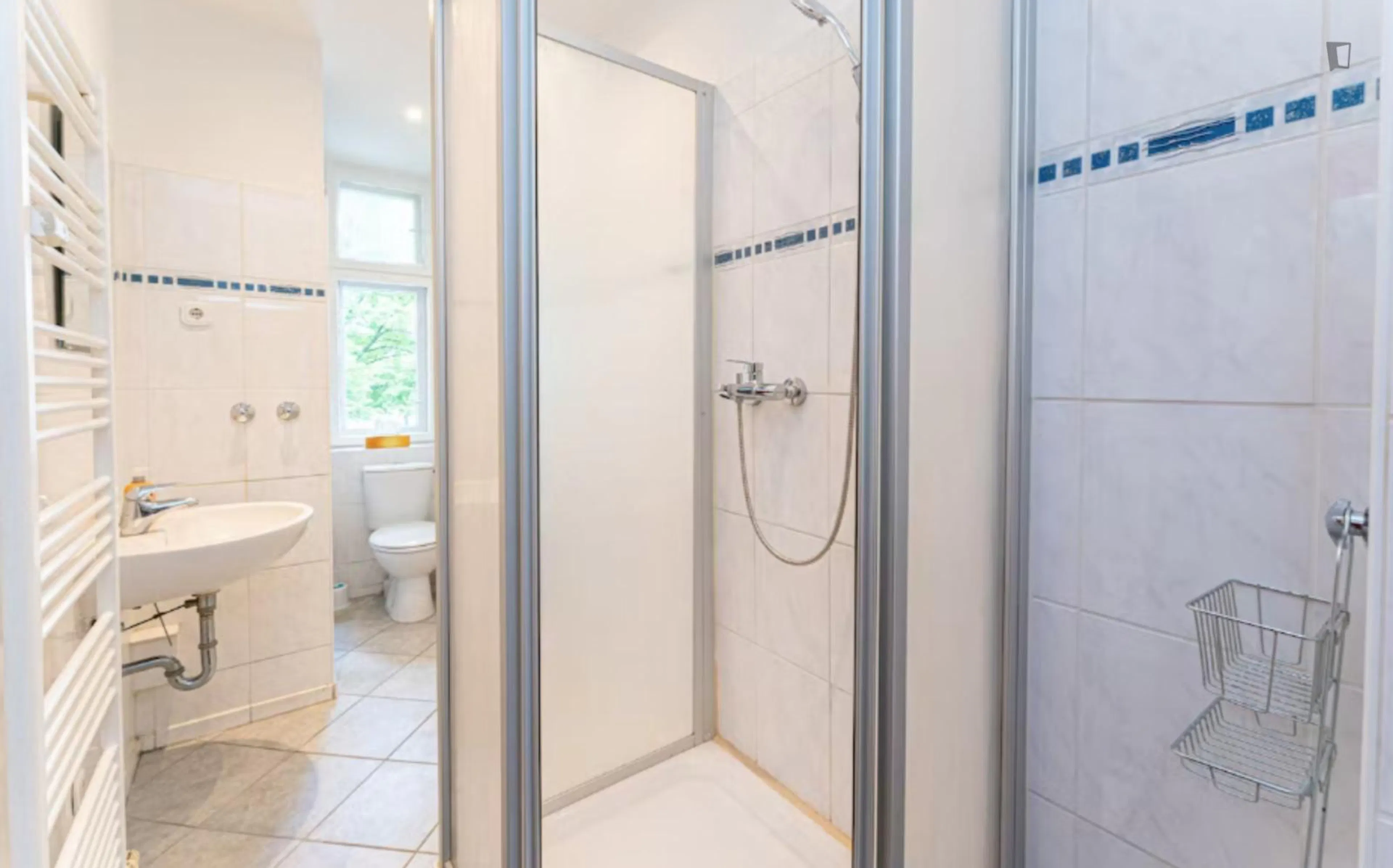 3 Bedroom Apartment BATHROOM 3