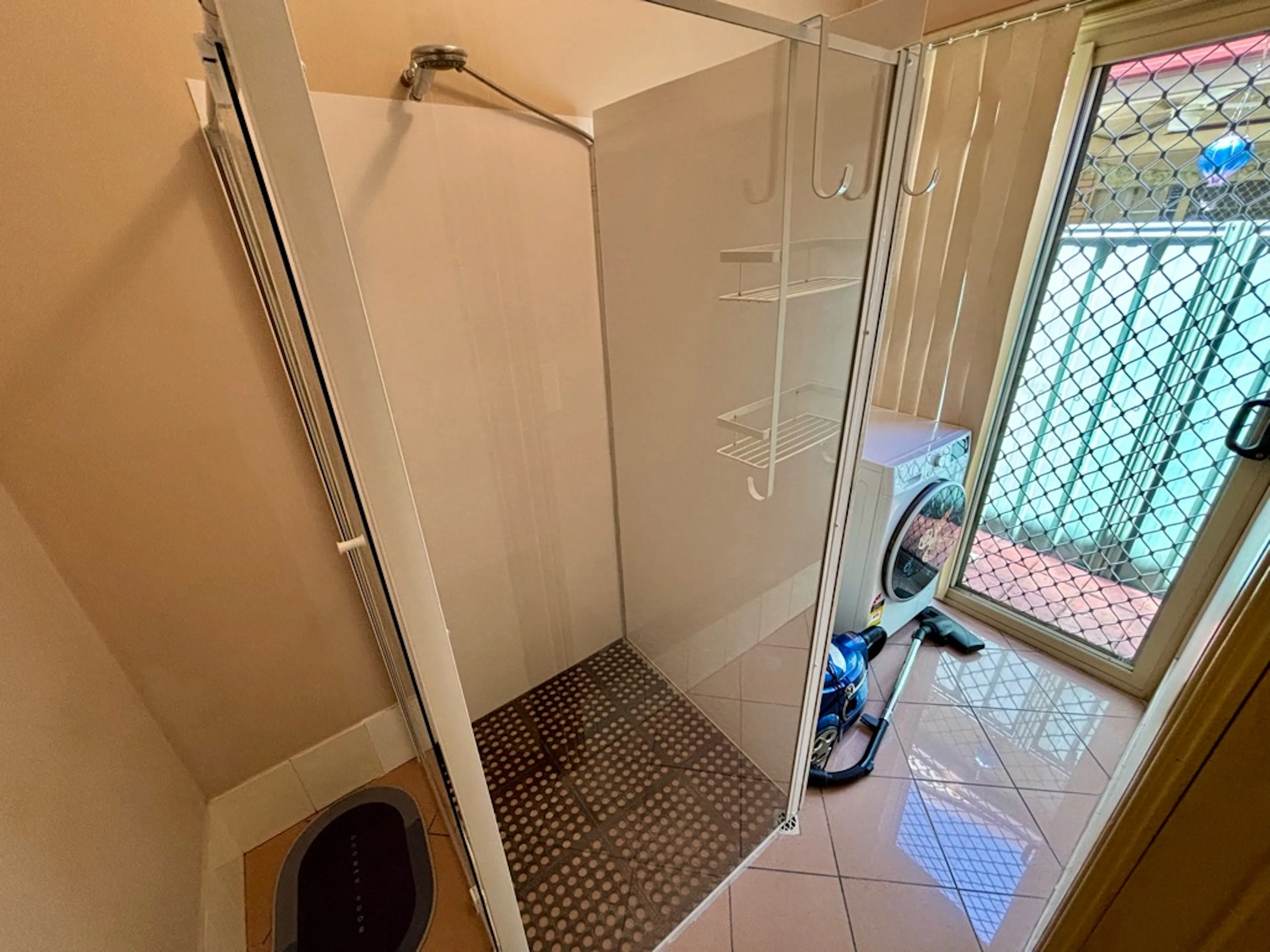 Room 2 BATHROOM 3