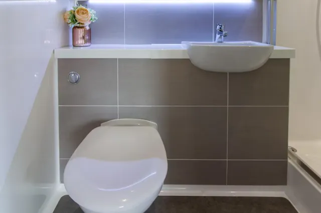 Premium Studio Plus room image 5
