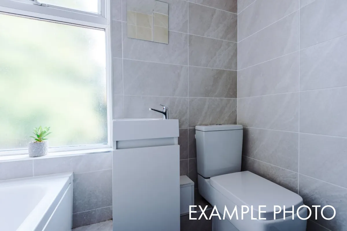 5 Bedroom Apartment BATHROOM