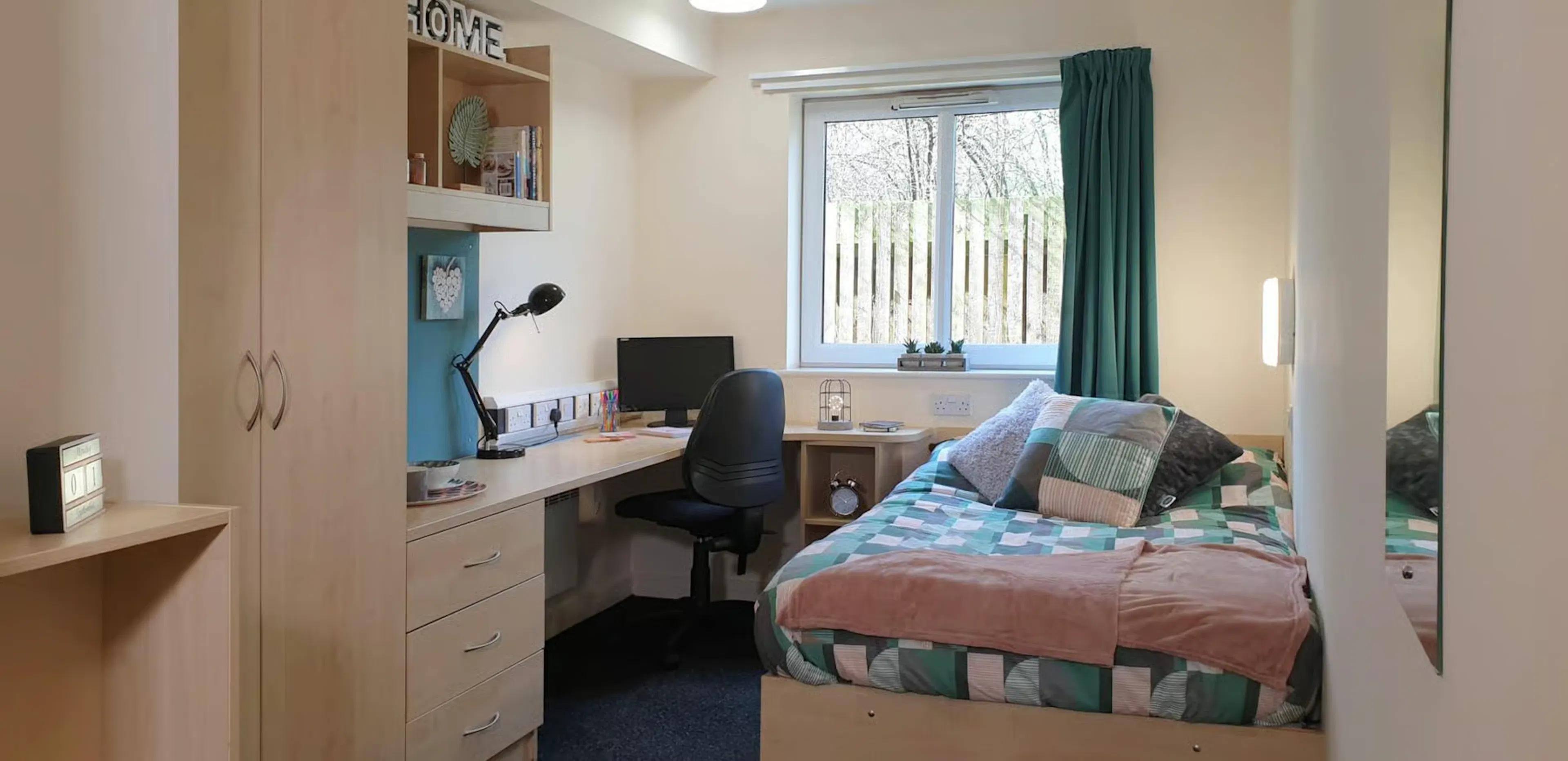 3/4 Bed Standard Ensuite ROOM 4