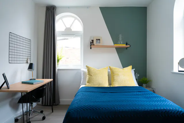 7 Bedroom House room image 5