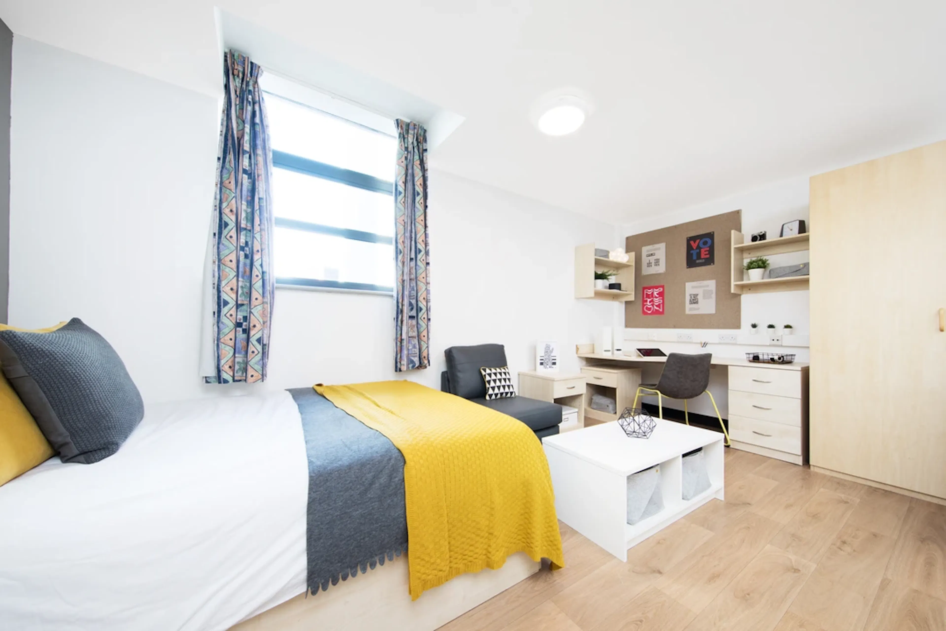 ROOM ROOM 2