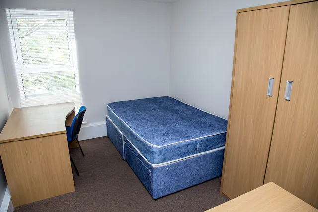 3 Bedroom Apartment room image 3