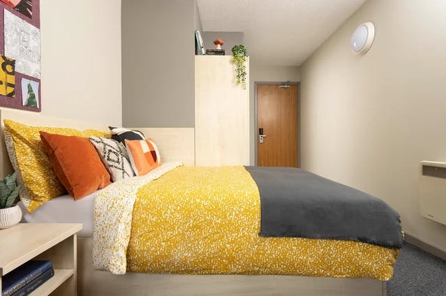 Piccadilly Point-Manchester-ROOM-1