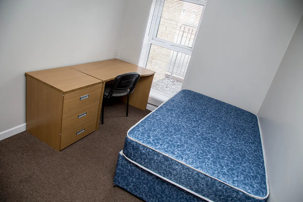 3 Bedroom Apartment ROOM