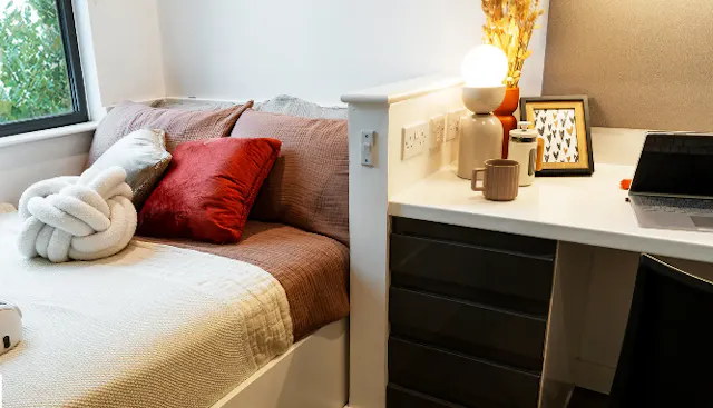 Luxe Studio room image 1