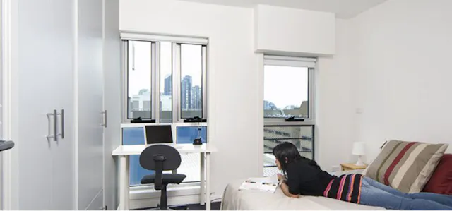 1 Bedroom Apartment - Double room image 1