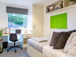 Harbour Court-Bristol-ROOM-1
