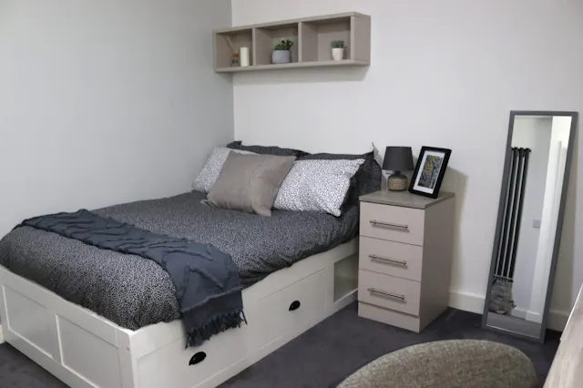 3 Bedroom Apartment room image 1