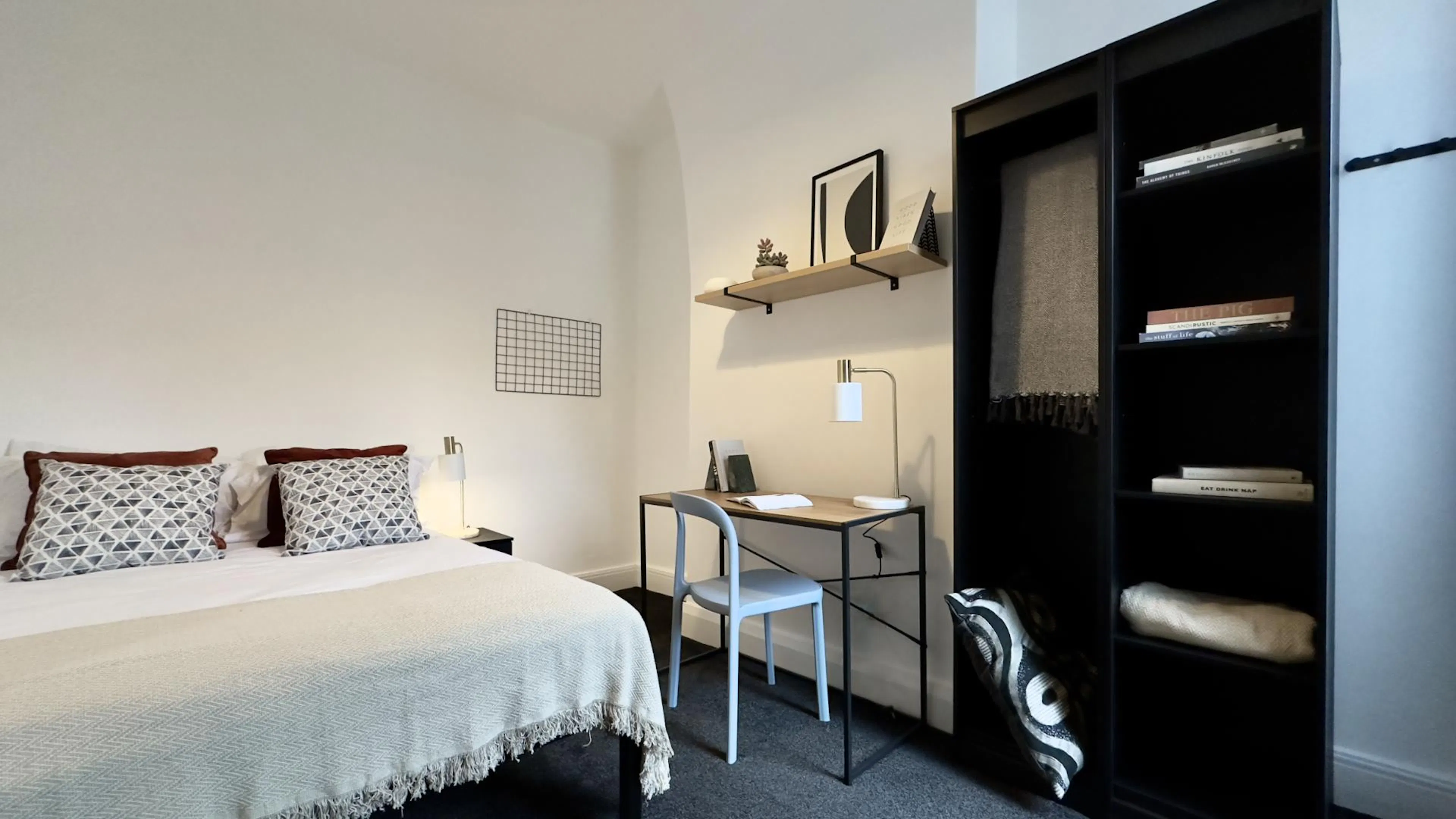 4 Bedroom House ROOM 3