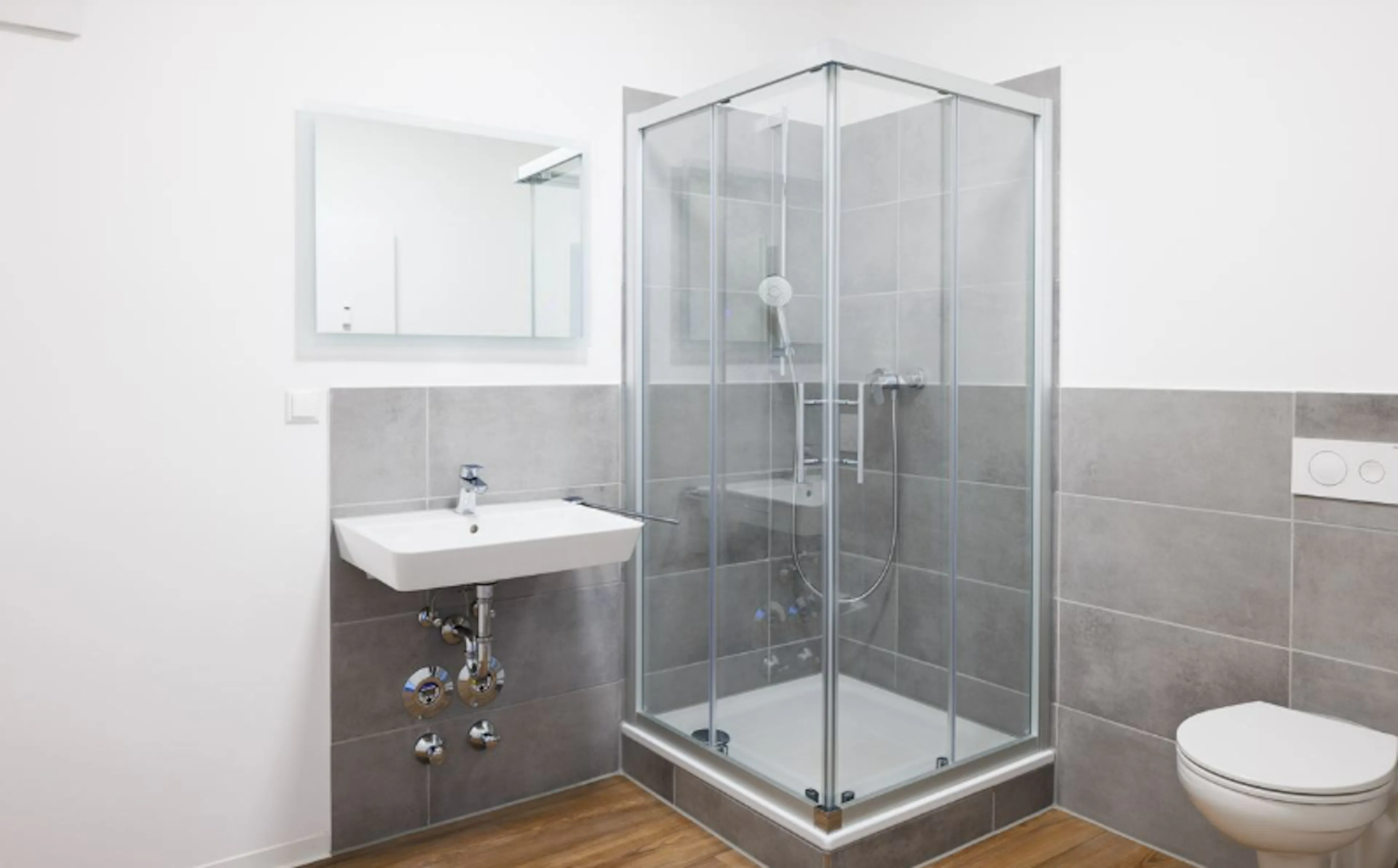 Big Studio BATHROOM 4