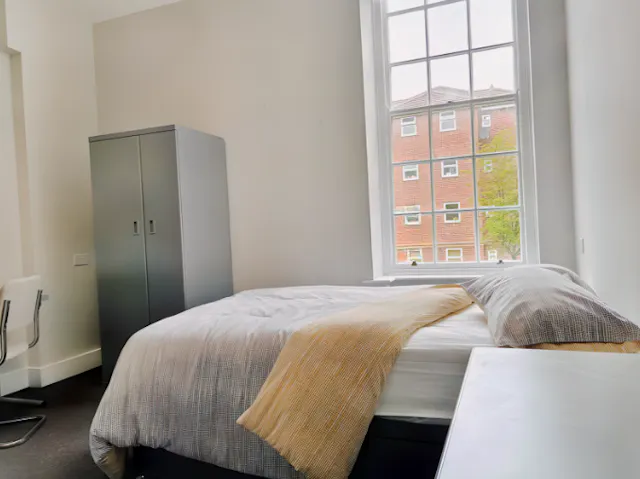 Premier Luxe Studio UK Guarantor not required room image 1