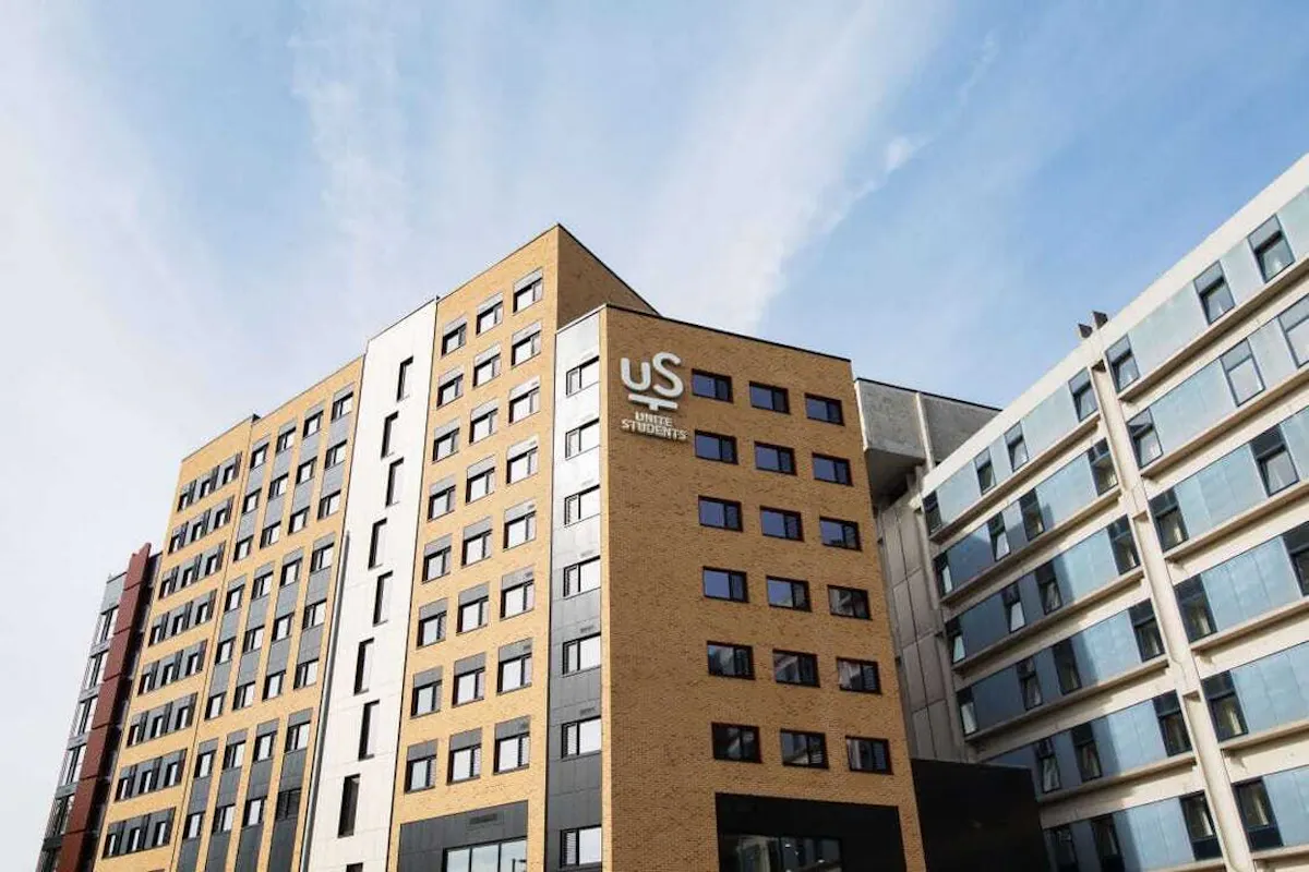 BUILDING BUILDING