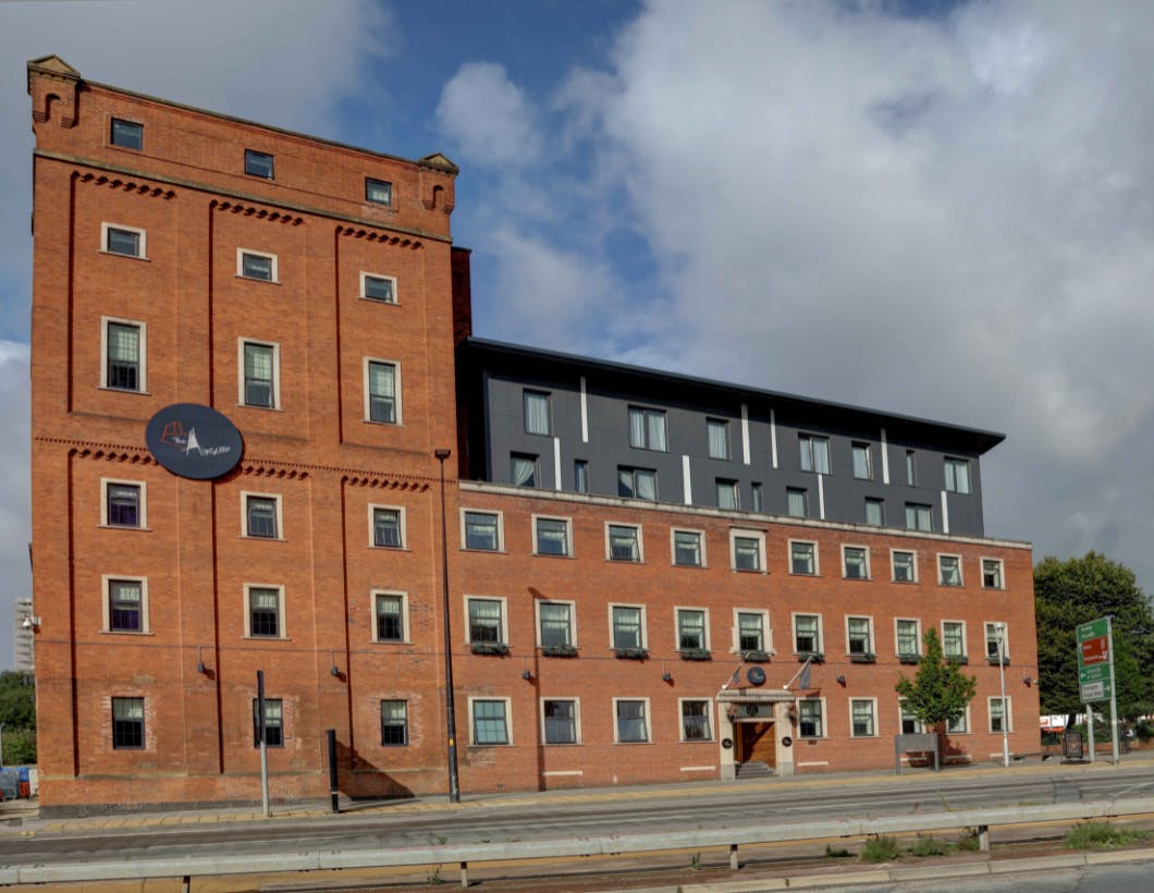 BUILDING