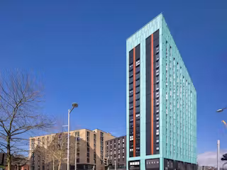 Seren, Swansea-Swansea-BUILDING-1