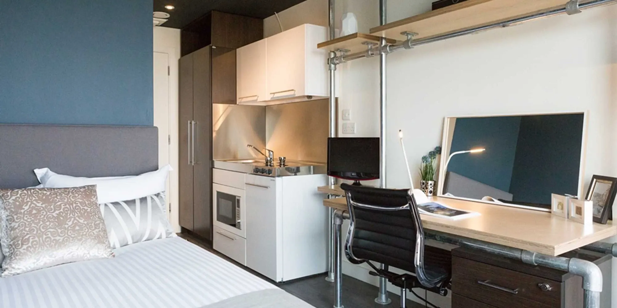 ROOM ROOM 2