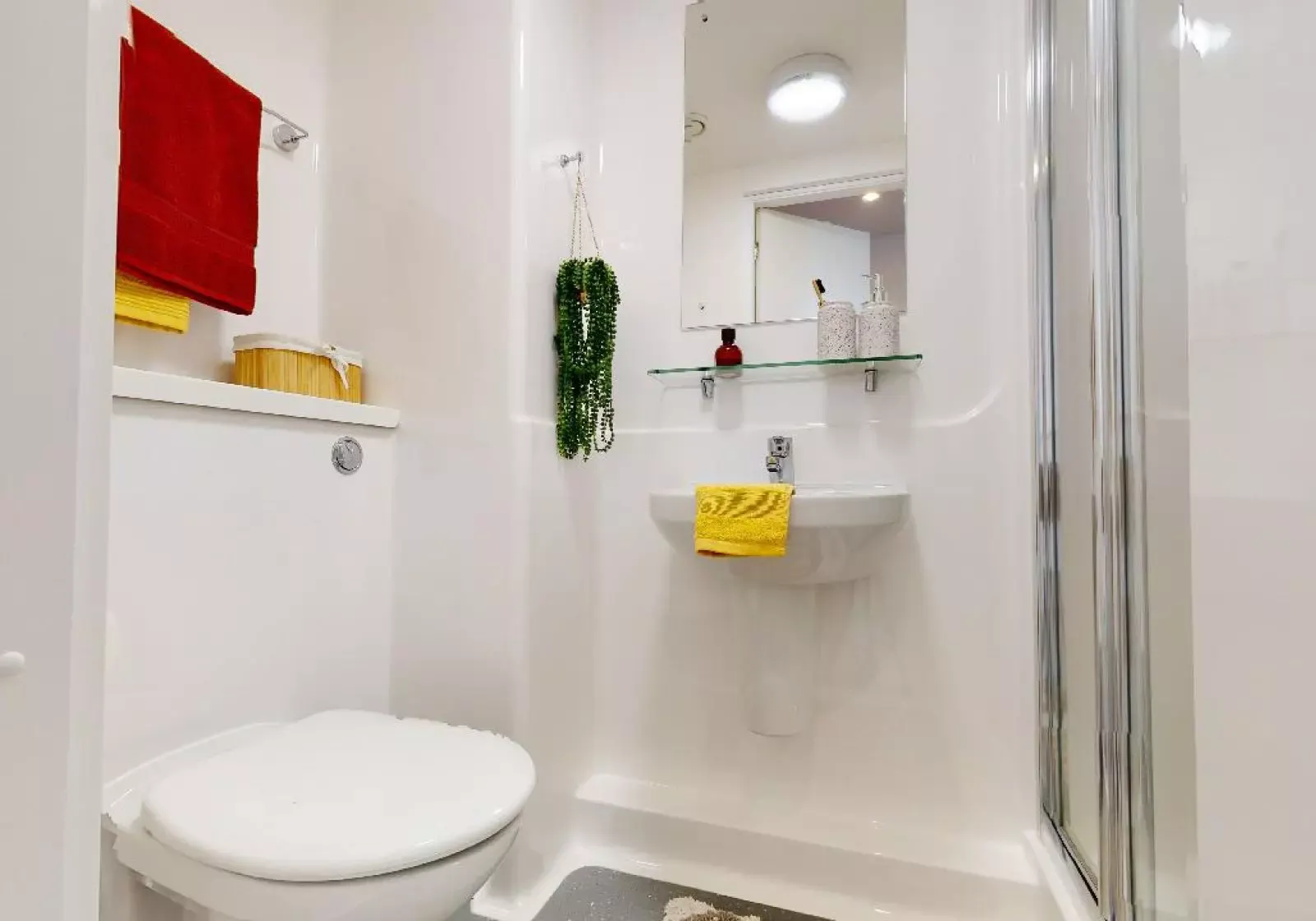 Bronze En Suite