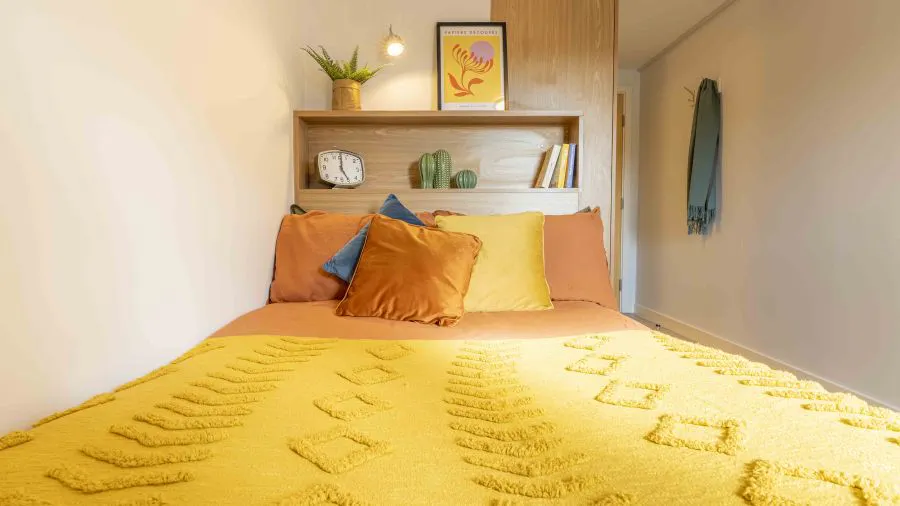 Bronze En Suite Plus