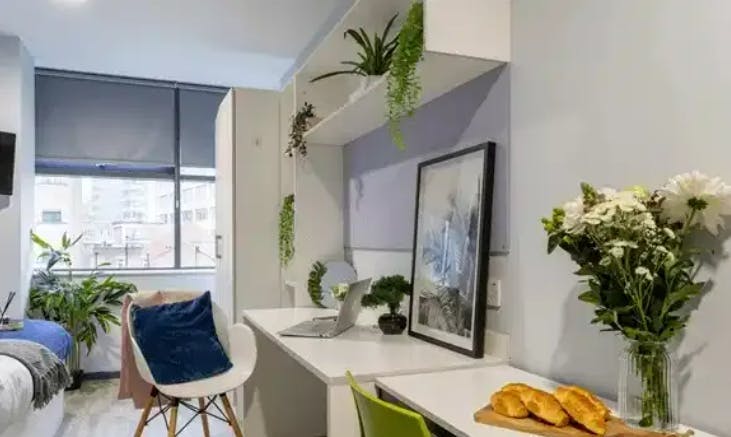 Bronze Studio