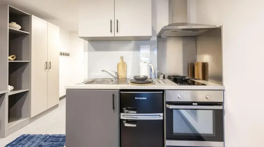 Bronze Studio - High Floor