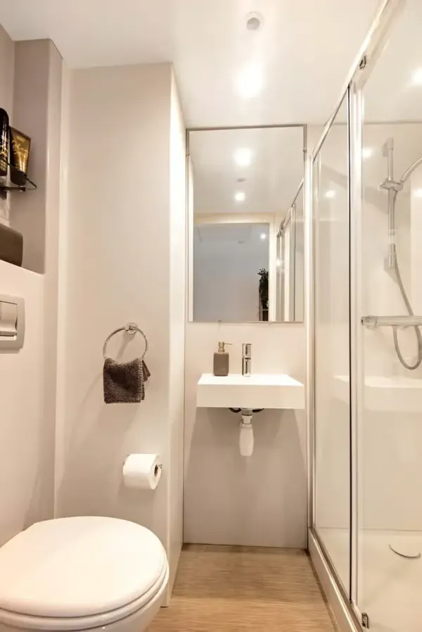 Superior Ensuite