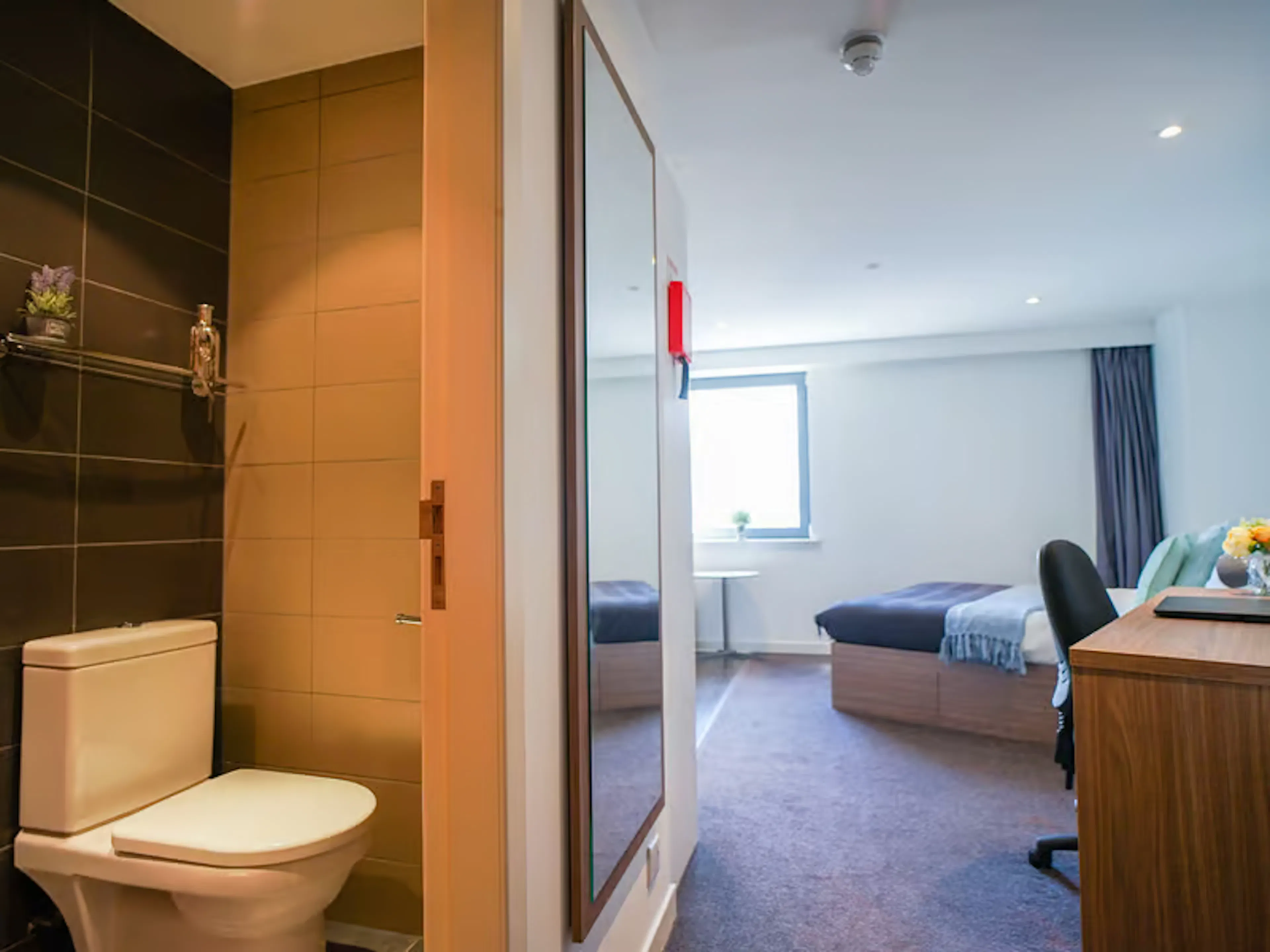 Studio BATHROOM 3
