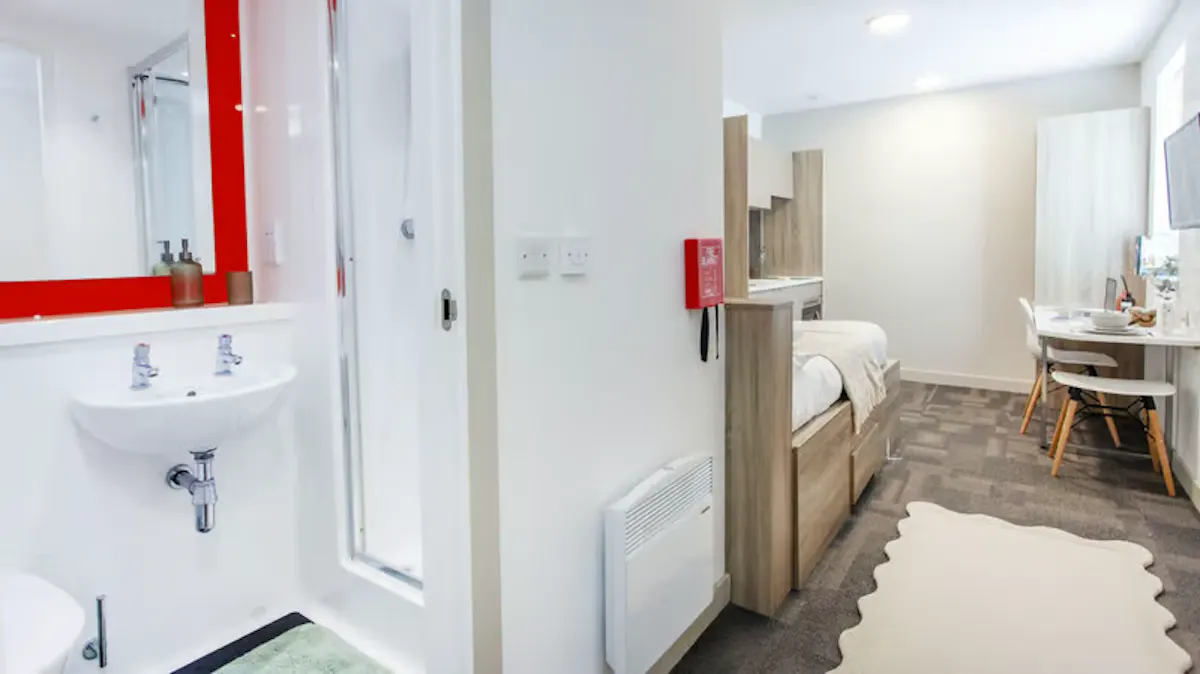 Studio Apartments BATHROOM