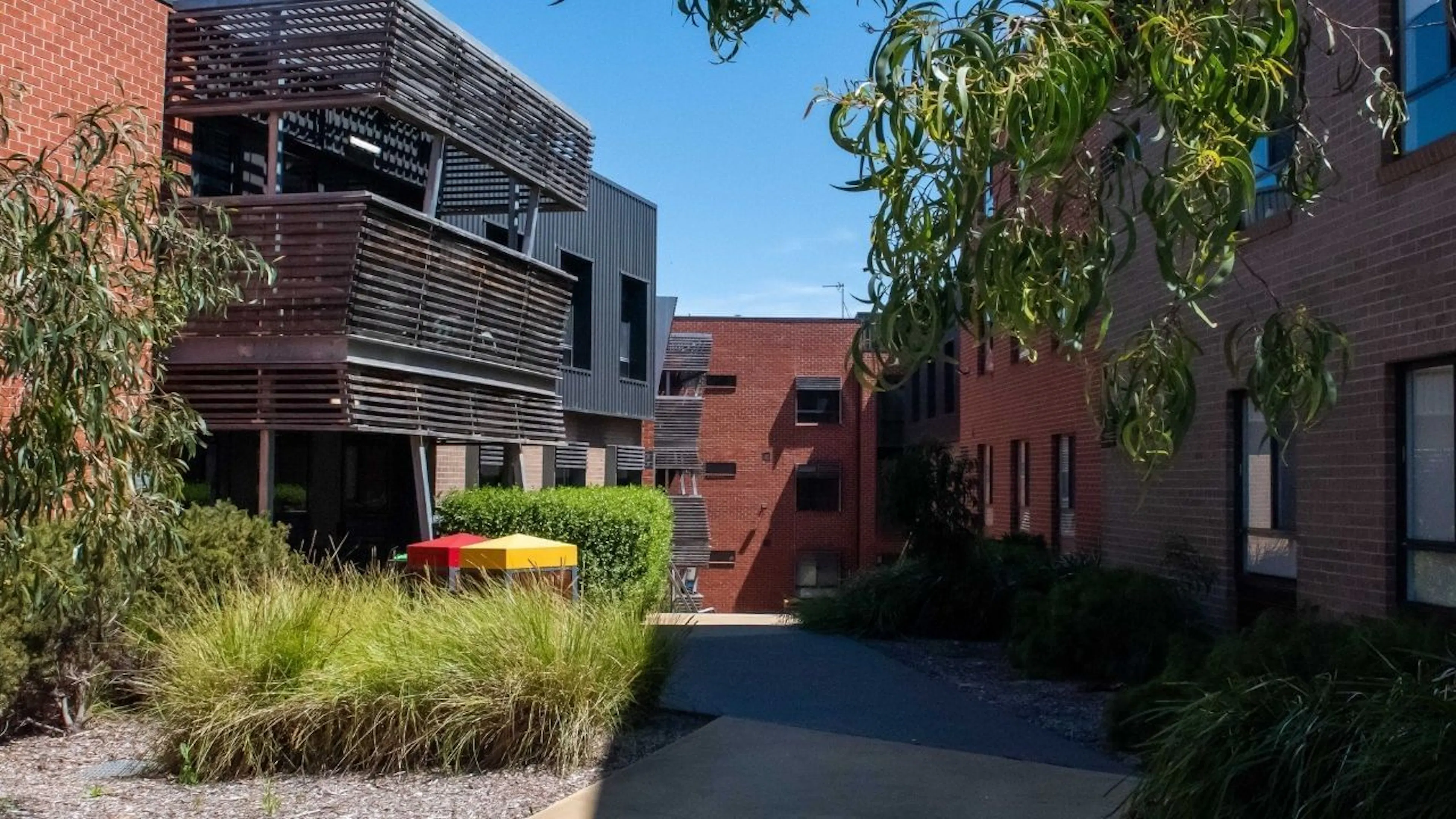 BUILDING BUILDING 2