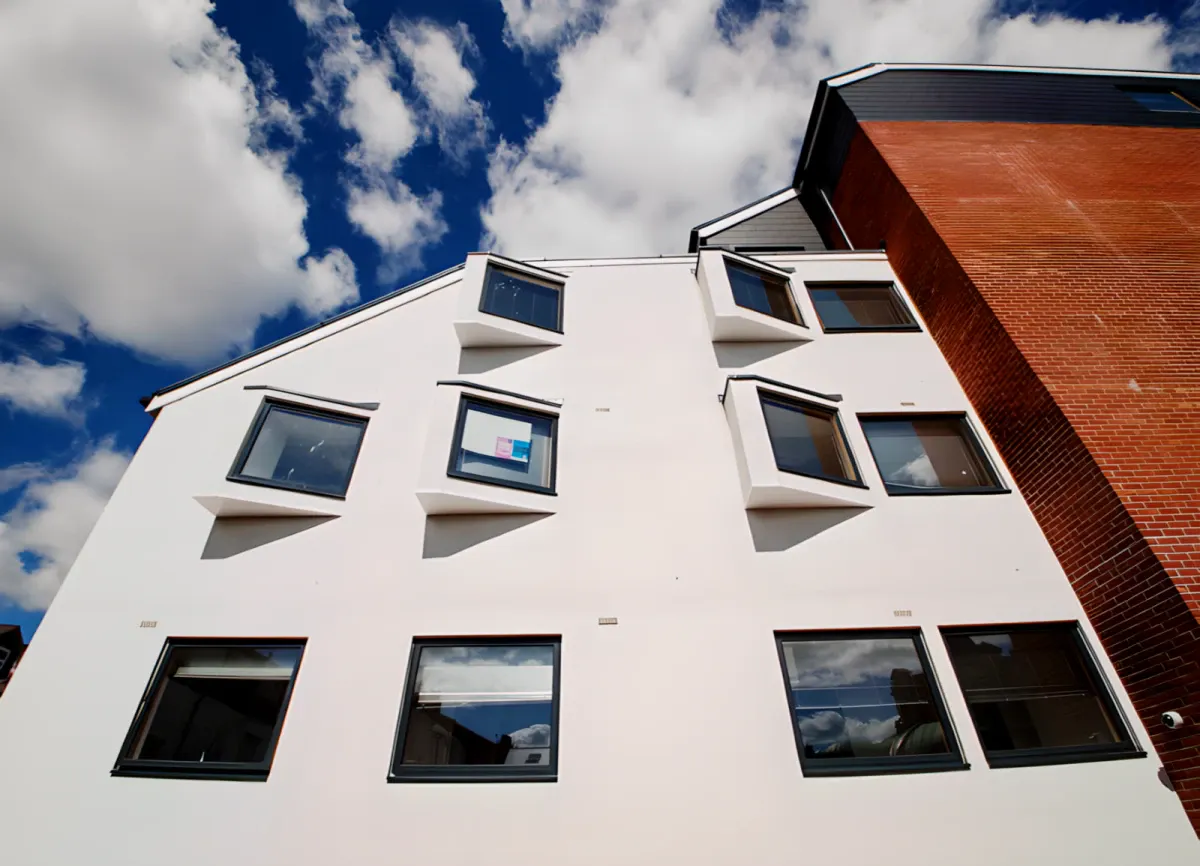 BUILDING BUILDING
