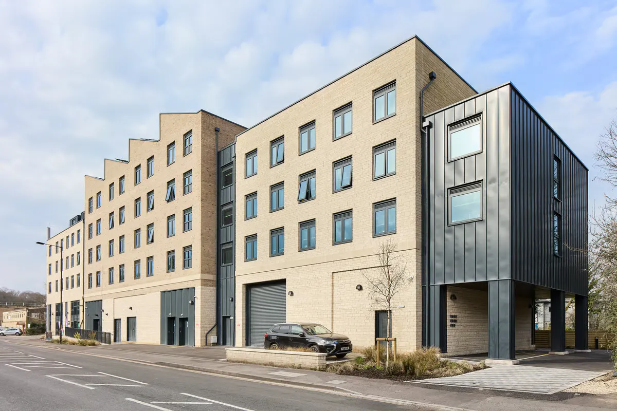 BUILDING