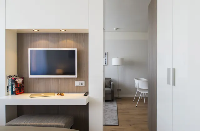 Amazing Apartment room image 2