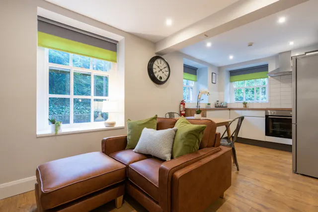 Flat 9, 2 Bedroom Apartment room image 1