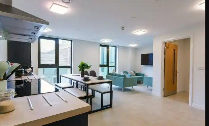 9 Bed Cluster En-suite