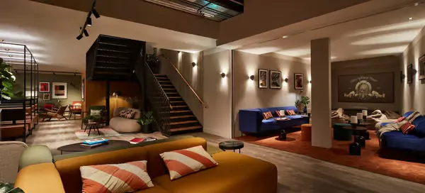 Awesome Plus room image 1