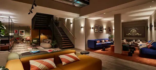 Awesome Plus room image 1