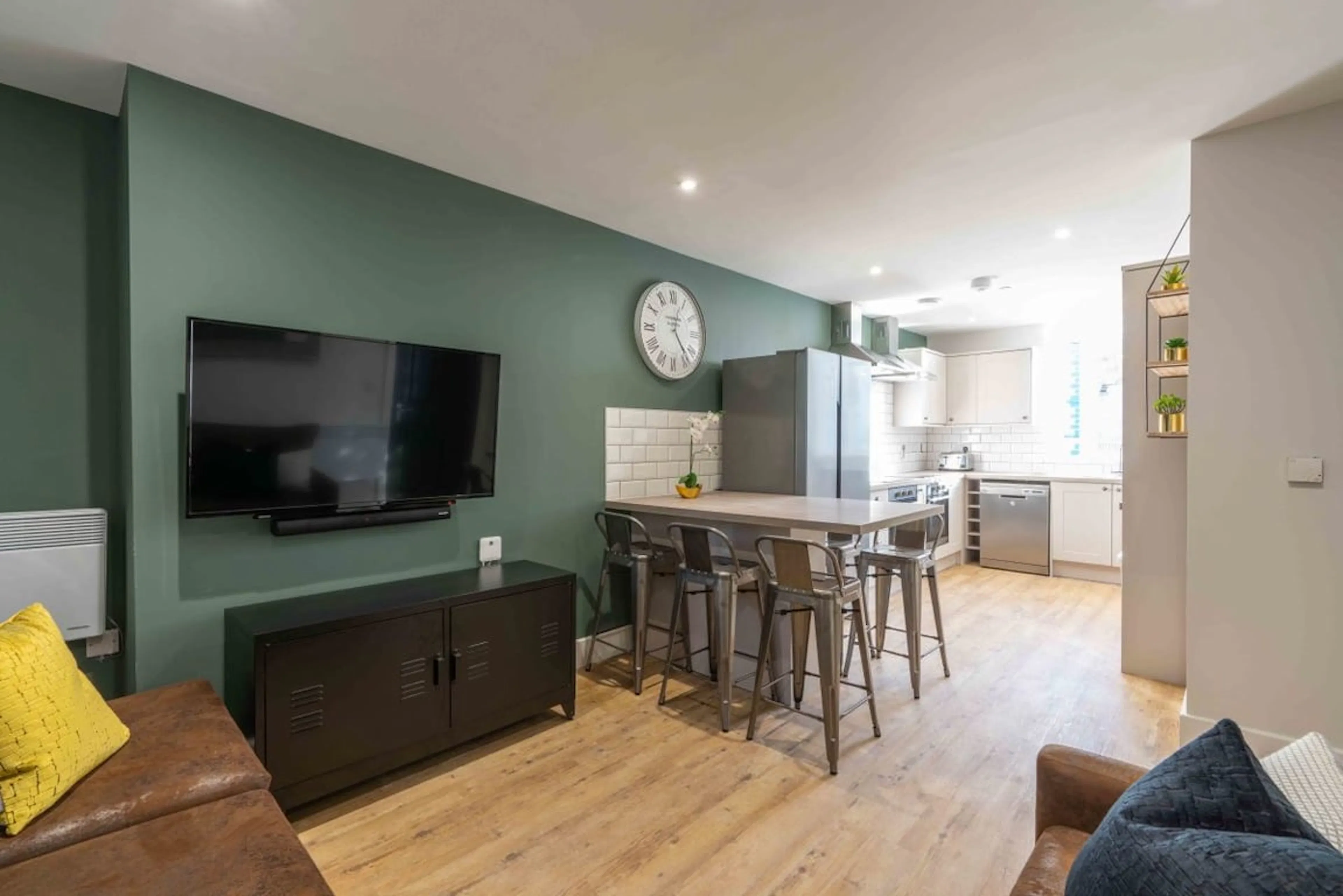 7 Bedroom Apartment, Flat 1 COMMON_AREA 4