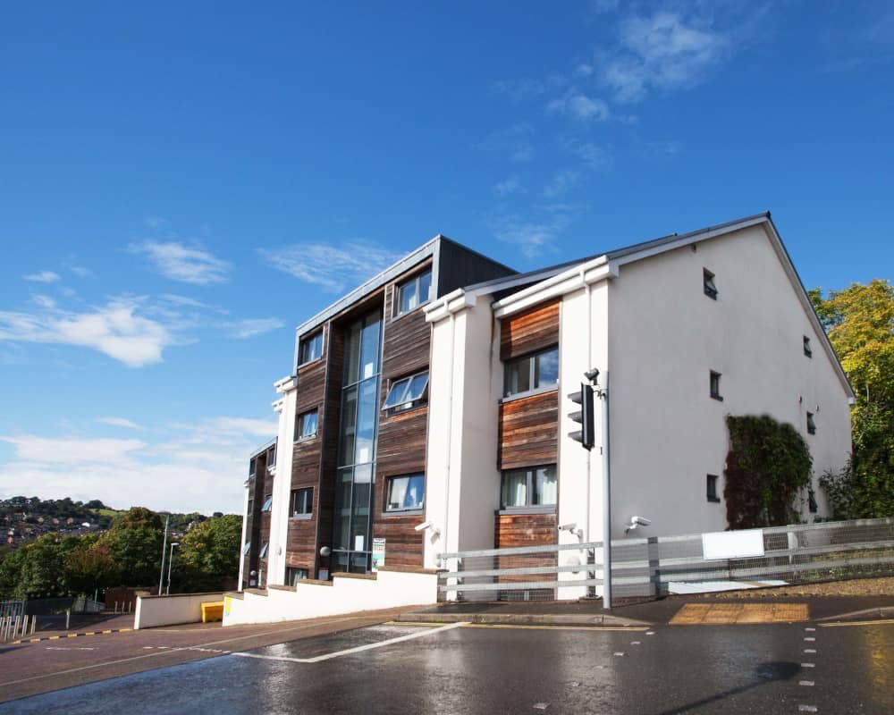 BUILDING
