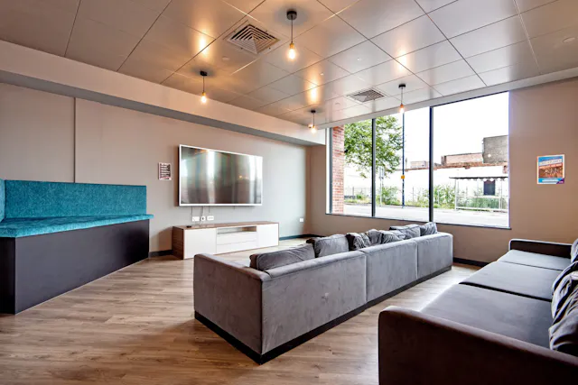 Premium En-suite room image 1