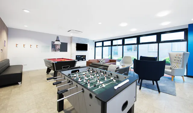 Medium Standard Double Ensuite room image 1
