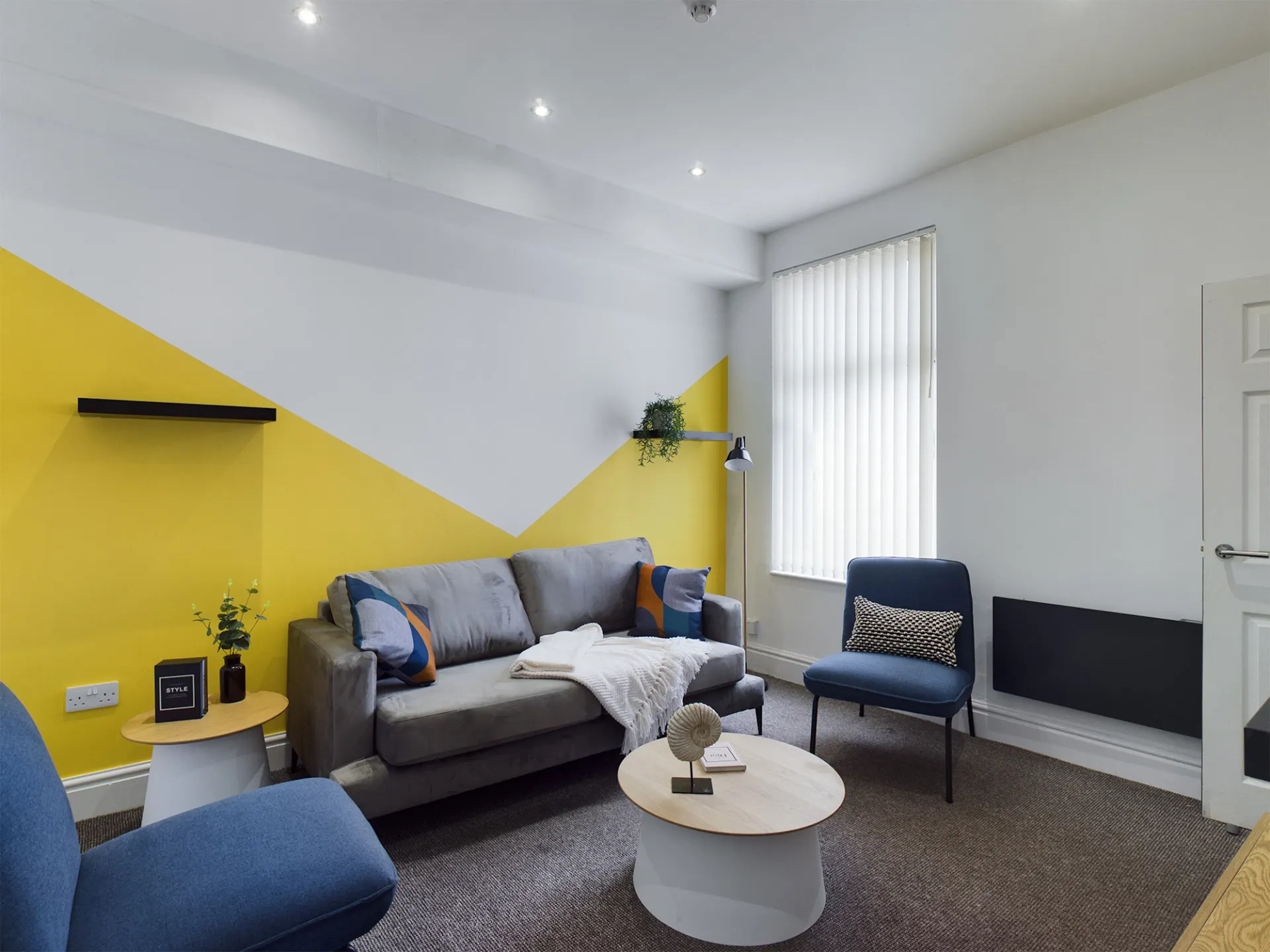 9 Bedroom Apartment ROOM 4
