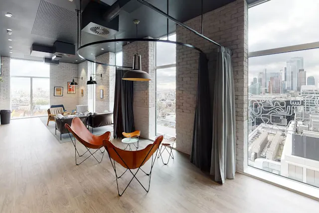 Silver Studio room image 1
