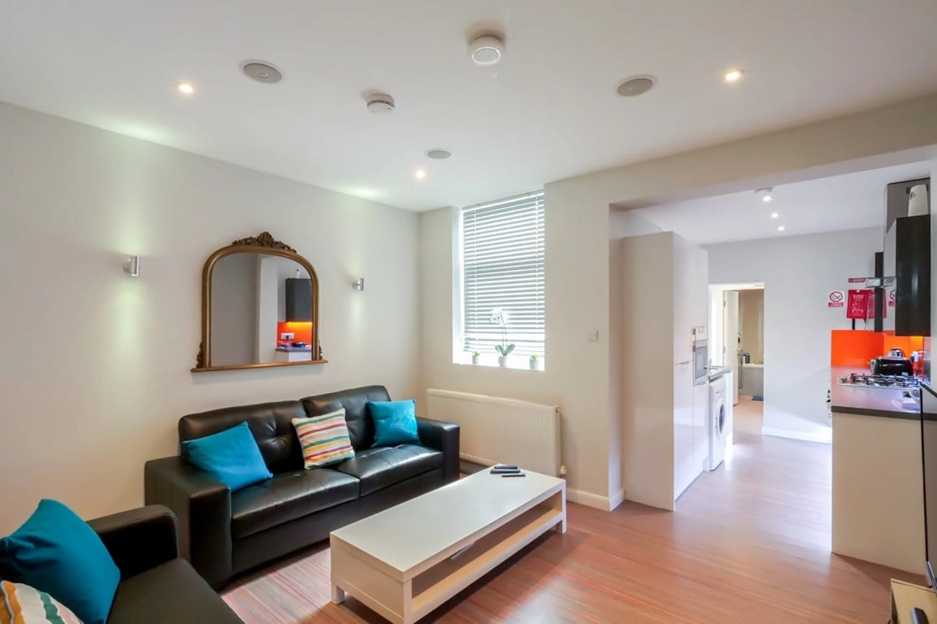 5 Bedroom Apartment COMMON_AREA 3