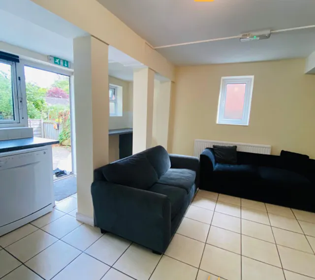 Classic Single room image 1