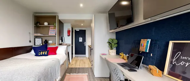 Gold Studio Private (Mid Level) room image 1