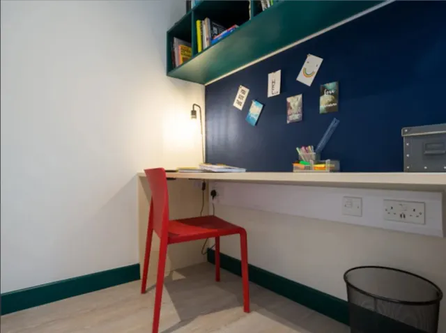 Platinum Studio room image 1