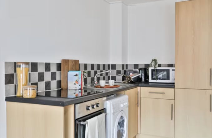 Classic 3-4 Bed Apartment