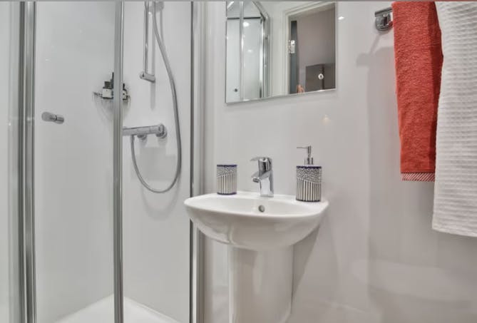 Classic 3 Bed Apartment